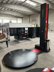 Envolvedora de palets con plataforma giratoria